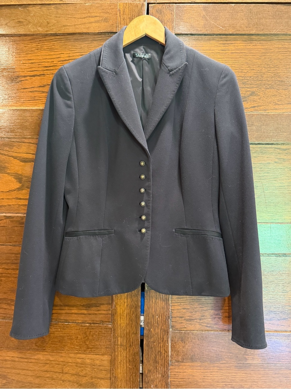 Tahari sz 8 Black Fitted Blazer coat jacket Decorative Buttons business casual